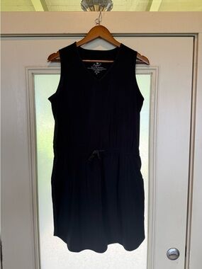 Kuhl Black Sleeveless V-Neck Drawstring Waist sport Dress